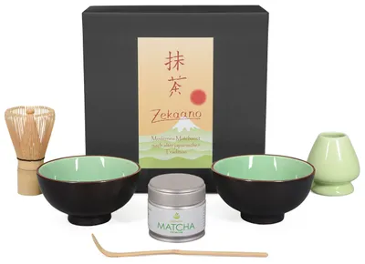 Produktbild von Matcha Set / Matchaset / 2x Matcha Schale 250ml, moosgrün mit Besen/Löffel/Halter/Tee in Geschenkbox