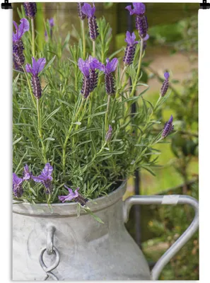 Produktbild von MuchoWow® Wandteppich Wandbehang Lavendel in einem Milchkännchen 90x135 cm Tapisserie Dekoration Wandtuch - Baumwolle - Wandskulptur