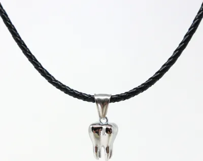 Produktbild von Lederkette Edelstahl 316 DER ZAHN 60 cm Lederkette