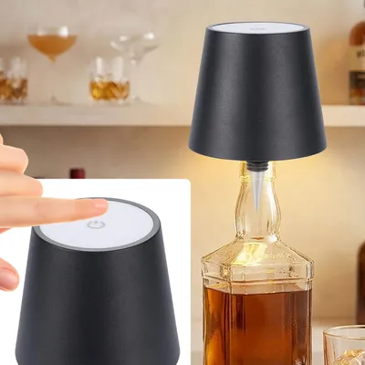 Produktbild von Akku Flaschenlampe mit 3600 mAh Power-Akku dimmbar, 3 Lichtfarben, in Schwarz - Stimmungsvolle Beleuchtung dekoratives Flaschenlicht mit Metallschirm