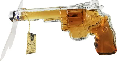 Produktbild von Armenische Edelspirituose Revolver Pistole Geschenkset 0,2L 10 Jahre Reifezeit