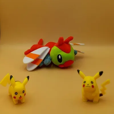 Zdjęcie produktu dla Przytulanka Pokemon Yanma - miękka zabawka 17 cm