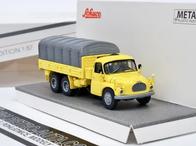 Obrázek produktu pro Tatra T138 Valník s plachtou - žlutá/šedá Schuco 1:87