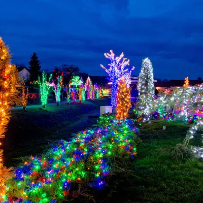 Obrázok produktu pre Yakimz LED svetelná sieť Vonkajšie a vnútorné osvetlenie s 8 svetelnými režimami Svetelná reťaz Sieť IP44 Vodotesné pre Vianoce Halloween Záhrada Svadobná párty RGB 3x2M