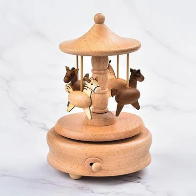 Produktbild von Holz Musikbox mit Karussell, ein schönes Geschenk für Mädchen zum Valentinstag, Weihnachten und Geburtstag.
