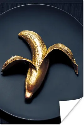 Produktbild von MuchoWow® Poster Goldene Banane auf dunklem Hintergrund 60x90 cm - Wanddekoration