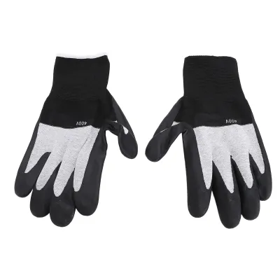 Imagen del producto de 1 par de guantes de trabajo aislados, resistentes a voltajes de 400V, con palma de goma, fabricados en nylon ignífugo y con propiedades aislantes, ideales para electricistas