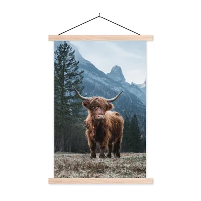 Produktbild von MuchoWow® Textilposter Schottische Highlander - Berg - Landschaft - Bäume - Kuh - Natur 60x90 cm mit holzfarbenen Rahmen - Textil