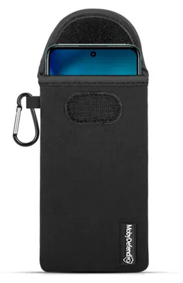 Productafbeelding van MobyDefend Hoesje - Geschikt voor Motorola Moto G42 - Neopreen Pouch Met Karabijnhaak - Insteek - Riemlus - Zwart