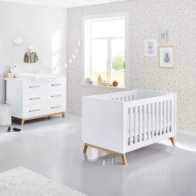 Produktbild von Babyzimmer Komplett Set RIJEKA-134 in weiß edelmatt inkl. Wickeltisch und Babybett