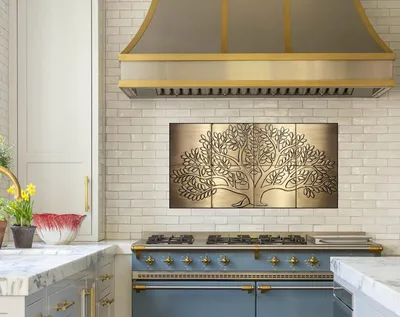 Produktbild von CopperAndCraft Baum des Lebens Messing Wandbild 80×40 cm, 8 handgefertigte Metallfliesen, Wanddeko für Wohnzimmer, Küche, dekoratives Metallmosaik