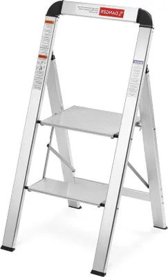 Produktbild von Famanu Haushaltsleiter 2 Stufen - Aluminium, klappbar, multifunktional, rutschfeste Füße - Leichte Leiter