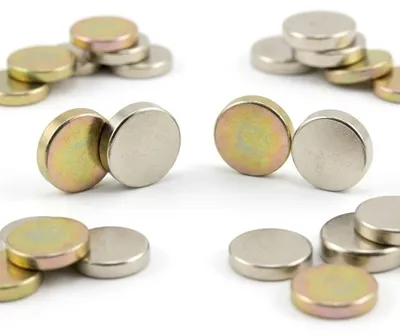 Obrázok produktu pre Silné magnetické zapínanie pre aranžovanie kvetín a kreatívne projekty – 10 mm x 3 mm