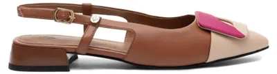 Produktbild von Echtleder Pumps in Beige, Braun, Pink mit 2,5 cm quadratischem Absatz, spitzer Zehenpartie, Slingback, Cut-outs und Applikation