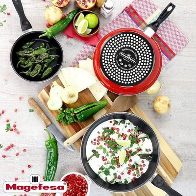 Productafbeelding van Famanu koekenpan voor pannenkoeken, 28 cm - Rood