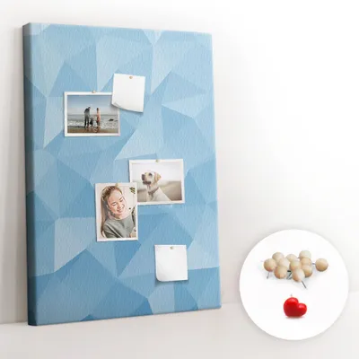 Obrázek produktu pro Korková nástěnka s kolíčky - Tabule s kolíky pro fotografie a poznámky - 70x100 cm - Připínáčky dřevěné 100 kusů - Geometrický vzor