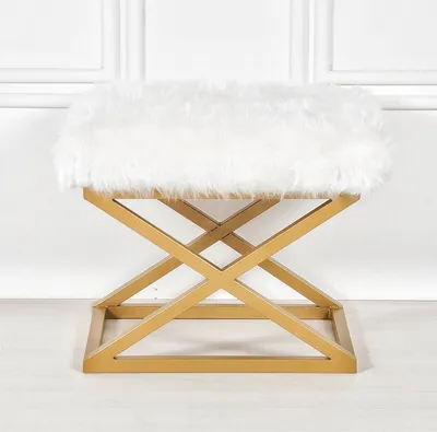 Produktbild von Hanah Home, Capraz Plush - Gold, White, Sitzpuff, 100 % METALL, Gold, 50 x 40 x 42 cm