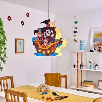 Produktbild von Roncolongo »Roncolongo« bunte Hängelampe mit Piraten-Motiv aus Holz/Metall