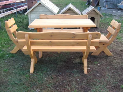 Produktbild von Massive Gartenmöbel aus Holz – Tisch 140 cm + 2 Bänke 140 cm  + 2 Stühle 50 cm , Naturholz