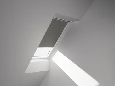 Obrázok produktu pre VELUX Zatemňovacia roleta DKL CK06 0705SWL, manuálne ovládanie