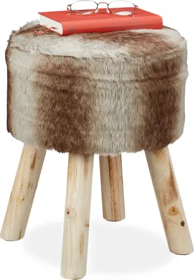 Produktbild von Relaxdays Fellhocker, Deko Hocker Kunstfell, Sitzhocker mit Holzbeinen, rund, rustikal, H x D: 42 x 33 cm, grau/braun