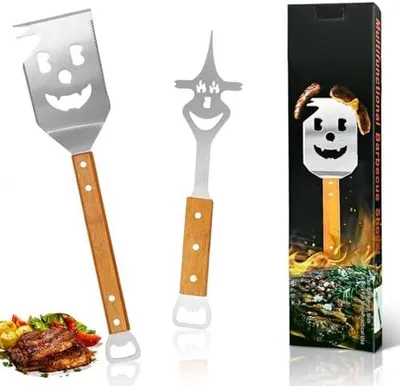 Produktbild von 2 Stück 7-in-1 Grillspachtel für Barbecue Grill mit, BBQ Grillwender mit Flammendesign,Grillspachtel Edelstahl mit Holzgriff, Multifunktionaler Grillspatel mit Flaschenöffner