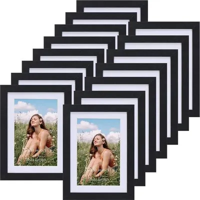 Obrázok produktu pre Fotorámčeky 10 x 15 cm s paspartou - Čierne drevené rámčeky na fotografie 10 x 15 alebo 13 x 18 cm