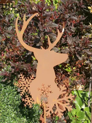 Produktbild von Edelrost Gartenstecker Hirsch mit Schneekristallen