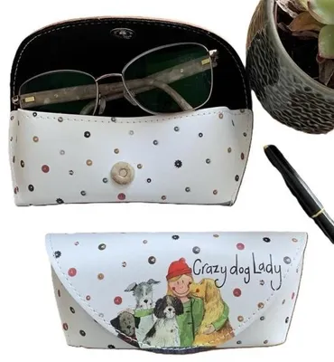Imagen del producto de Estuche para gafas GL10 Crazy Dog Lady Psiara - Alex Clark