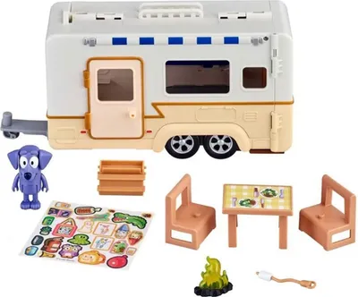 Zdjęcie produktu dla Zestaw figurek Bluey Caravan + pies 13086