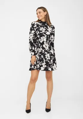 Produktbild von Kleid Blossom Breeze, knielang, lange Ärmel, hoher Kragen, Taillengürtel, florales Muster