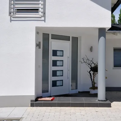Zdjęcie produktu dla vidaXL Drzwi wejściowe białe 100x200 cm Aluminium i PVC