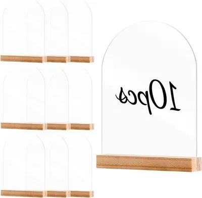Image de Numéros de table de mariage : décoration en acrylique sur socle en bois