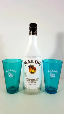 Produktbild von Malibu Caribbean Rum/Likör 0,7l 700ml (21% Vol) + 2x Gläser 2cl geeicht , Hellblau