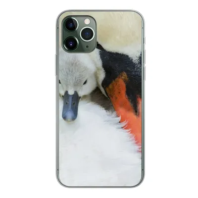 Produktbild von MuchoWow® Handyhülle Schutzhülle Hülle für iPhone 11 Pro Schwan - Küken - Makro Silikon Softcase Handy Hülle - Handy