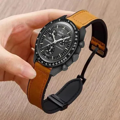 Immagine prodotto di Bracciale per smartwatch - Silicone - Chiusura magnetica - Compatibile con GT2/GT3/GT4 da 46 mm - Marrone