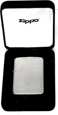 Produktbild von Zippo 1941 Replika Benzinfeuerzeug Satin Sterlingsilber, Exquisite Verarbeitung