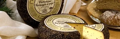 Obrázek produktu pro Sýr Pfeffer, typ Mila, celá hlava, cca 2,6 kg.