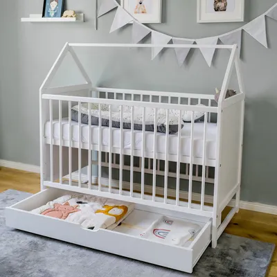 Produktbild von Babybett mit Schublade Gitterbett Kinderbett Hausbett 60x120 cm weiß höhenverstellbar und umbaubar Beistellbett 60 x 120