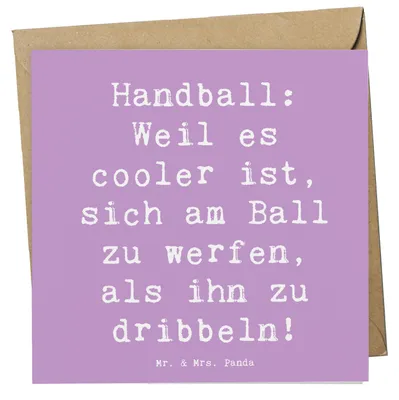 Produktbild von Mr. & Mrs. Panda Grußkarte Spruch Handball Action - Lavendeltraum - Geschenk, faltkarte, anlasskarte, Taktik, Intensität, Ball werfen, Sportler, Glückwunschkarte, Sport
