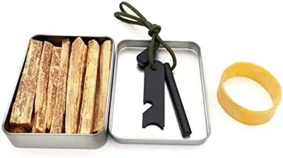 Immagine prodotto di Kit di sopravvivenza da esterno con accendifuoco e multiutensile