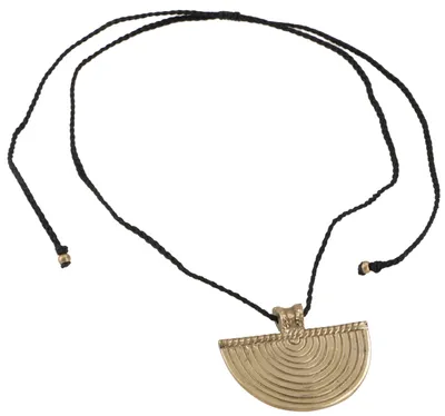 Produktbild von Makramee Kette mit Tribal Anhänger - Modell 2, Gold, Baumwollfäden,Messing, Ketten & Modeschmuck für den Hals