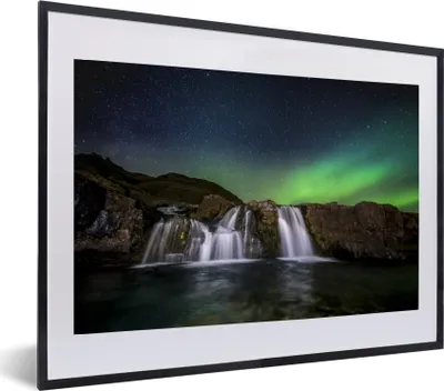 Produktbild von MuchoWow® MuchoWow® Gerahmtes Poster Nordlicht - Wasserfall - Island - Natur 60x40 cm - Poster mit zchwarzem Bilderrahmen - Schlafzimmer - Plakat in Rahmen - Drucken