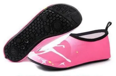 Obrázek produktu pro Tenké prodyšné gumové boty, velikost M (21–22 cm)