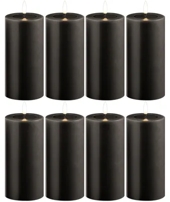 Productafbeelding van 8 grote LED-kaarsen in stompvorm, grijs, met timer, diameter 7,5 cm, hoogte 15 cm - vereist 2 AA-batterijen. LED-kaars met flikkereffect, geen vlam, stompkaars - grote LED-kaars, kerstverlichting