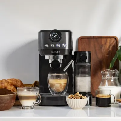 Produktbild von CECOTEC 01985 - Halbautomatische Kaffeemaschine Power Espresso 20 Steel Pro Latte