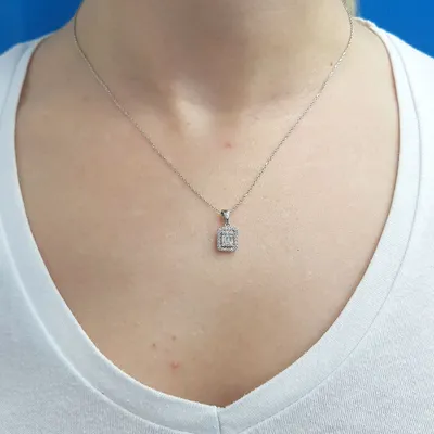 Produktbild von Diamant Halskette mit 0,23 Carat Baguette & Brillant Schliff Anhänger Weißgold