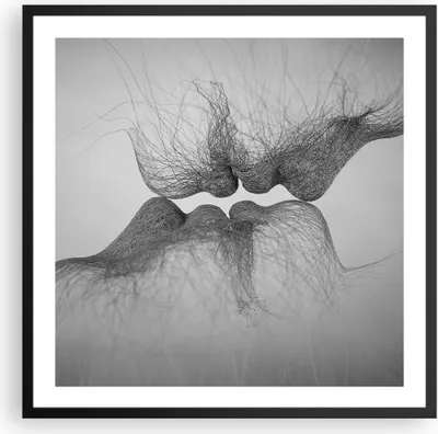 Produktbild von Gerahmtes Poster - Schwarzer Rahmen - Kuss Liebe Paar - 60x60 cm - Wand Bild - Wanddeko - Wandbilder - Kunstposter - Wandposter - Bilderrahmen - Bilder - Kunstdruck - Wanddekoration - P2BAC60x60-4967