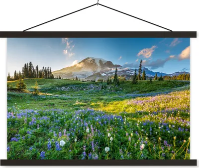 Produktbild von MuchoWow® Textilposter Berg - Blumen - Frühling 60x40 cm mit schwarzem Rahmen - Hölzernes