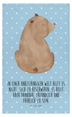 Produktbild von Mr. & Mrs. Panda Wandteppich Bär Schulterblick - Blau Pastell - Geschenk, Boho, Teddy, Motivation, Wandschmuck, Bärenliebe, Bären, Wandbild, Selbstachtung, Weisheit